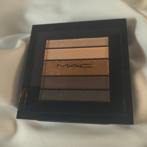 MAC Makeup Copperluxe eyeshadow 4g - Picture 1 of 3